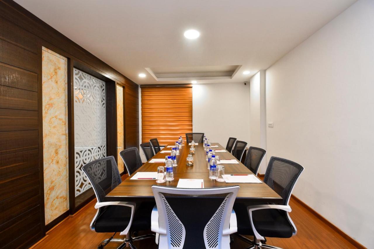 Hotel Suncity Plaza, Sitapura, Jaipur Luaran gambar