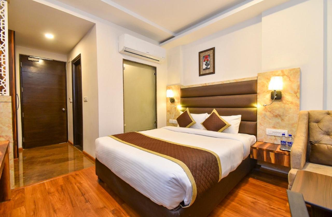 Hotel Suncity Plaza, Sitapura, Jaipur Bilik gambar