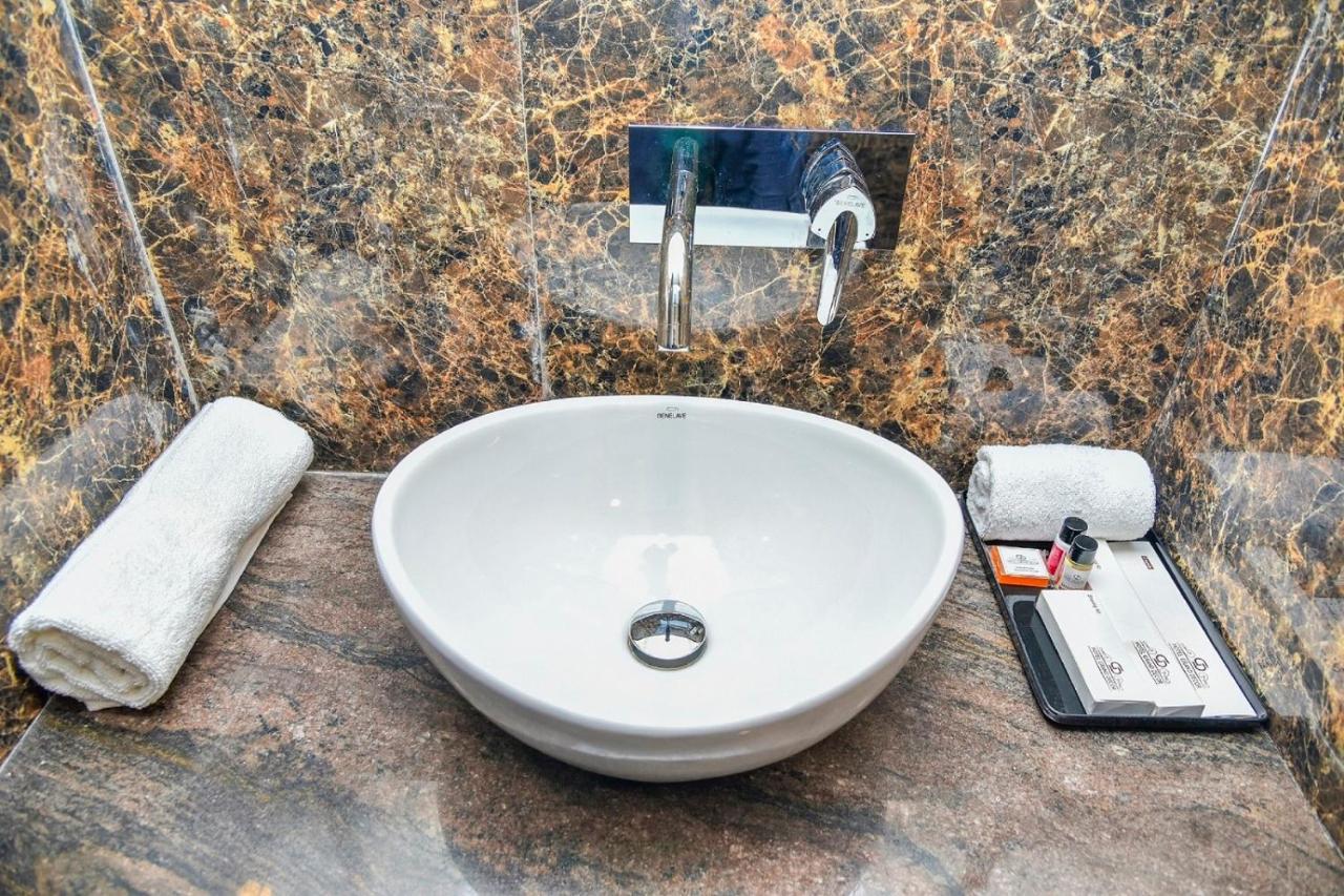Hotel Suncity Plaza, Sitapura, Jaipur Bilik gambar