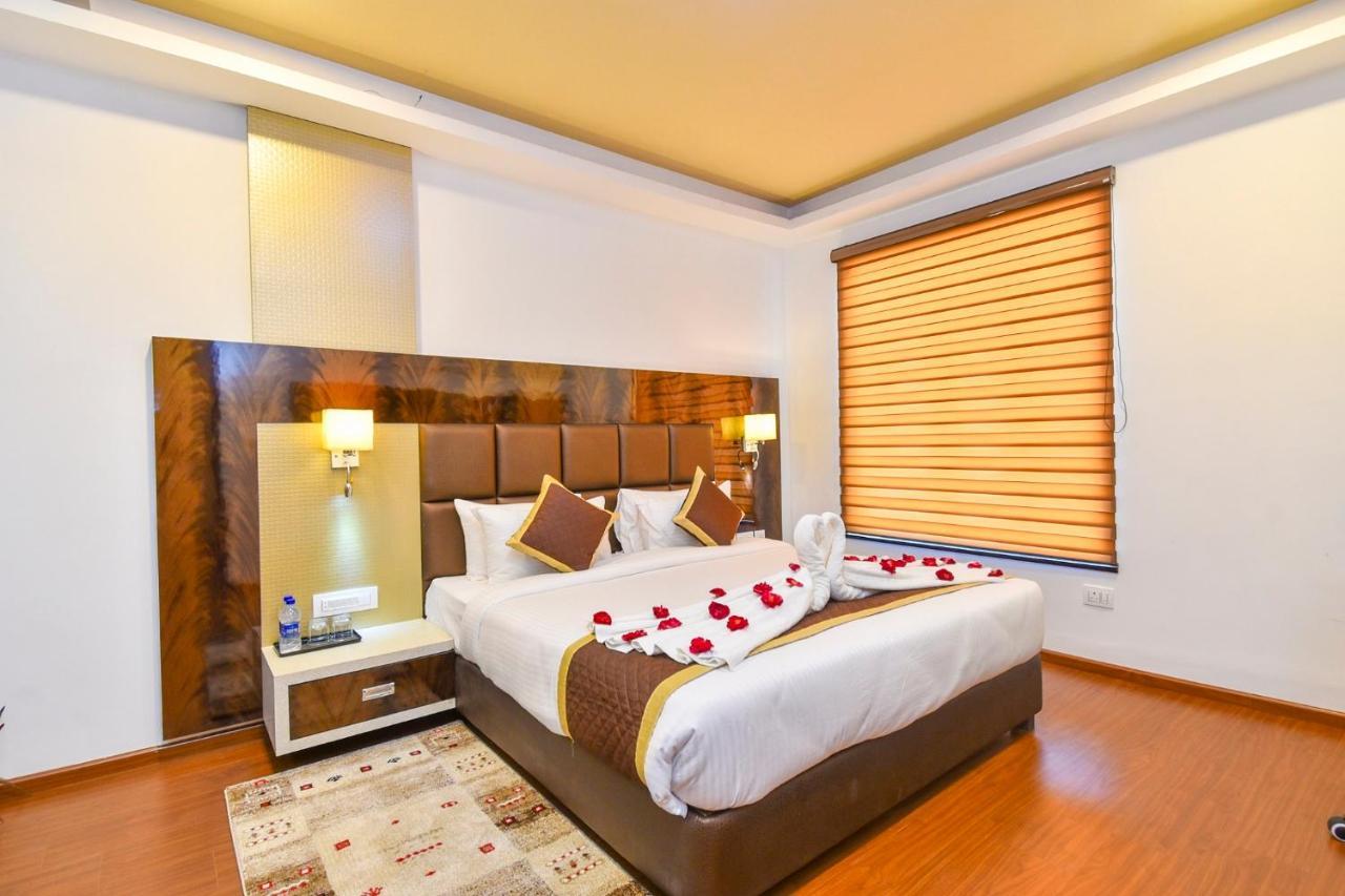 Hotel Suncity Plaza, Sitapura, Jaipur Bilik gambar