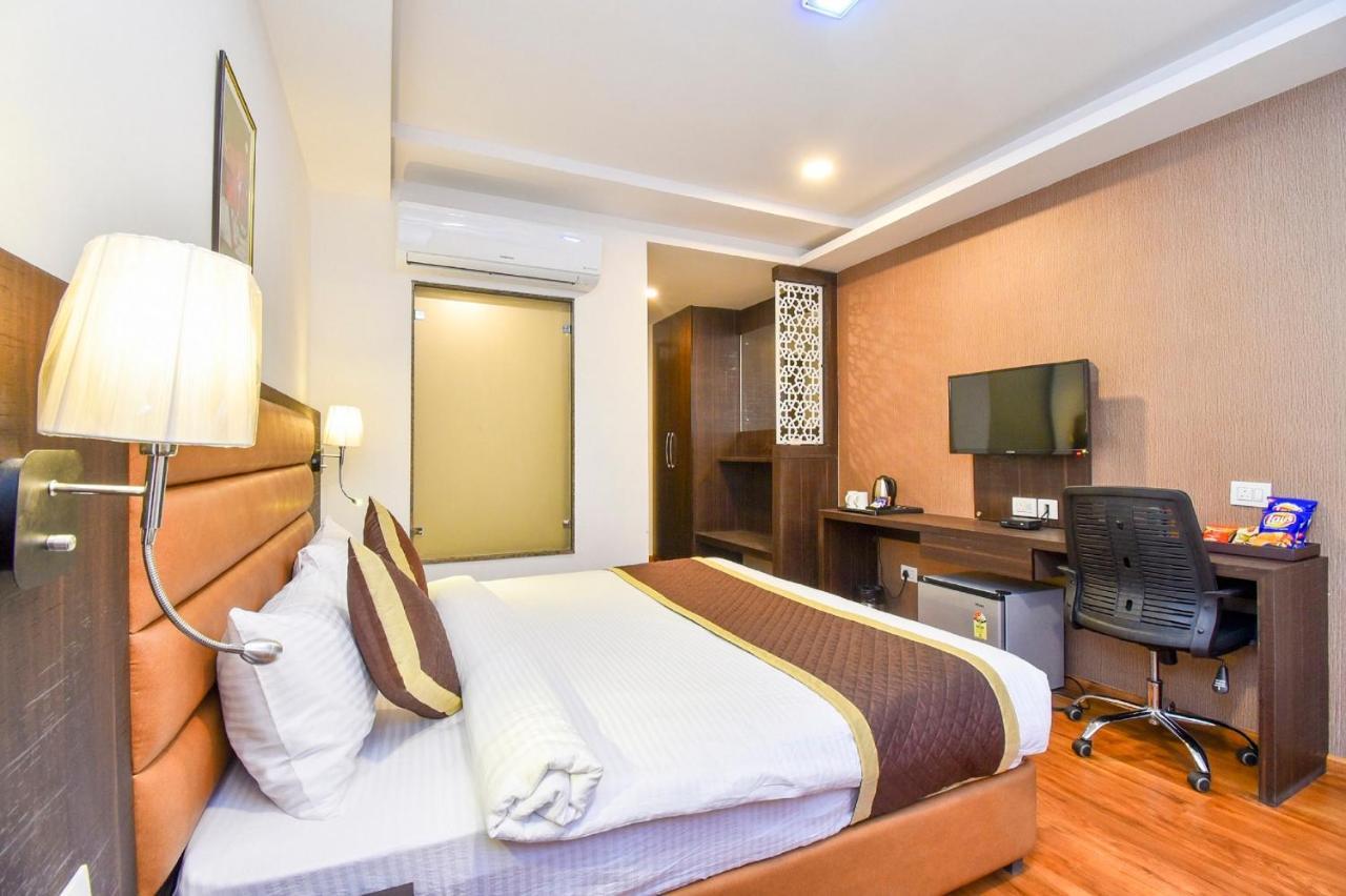 Hotel Suncity Plaza, Sitapura, Jaipur Bilik gambar