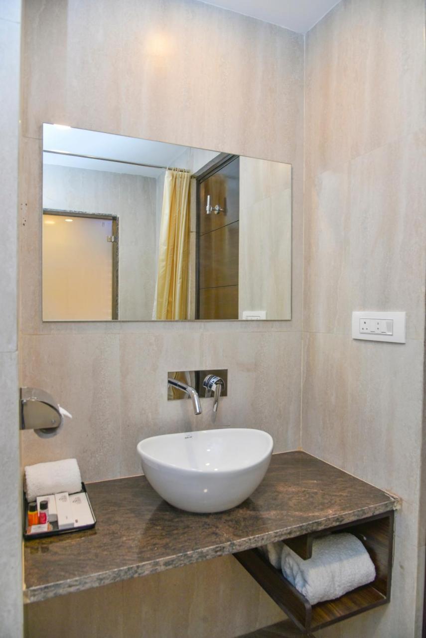 Hotel Suncity Plaza, Sitapura, Jaipur Bilik gambar
